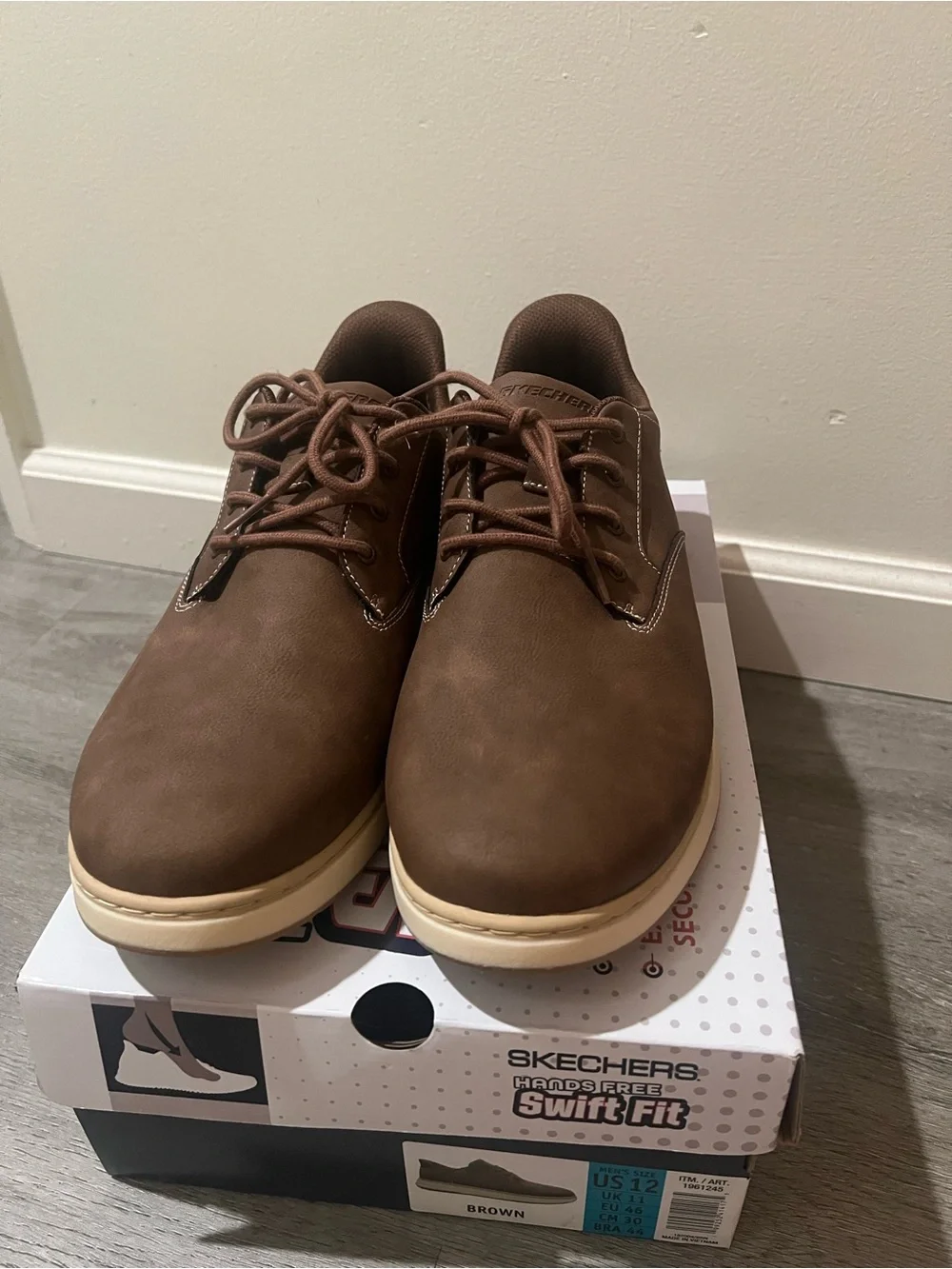 Brown Men's Skechers Men's Swift Fit Casual Shoe Size 12 NWB